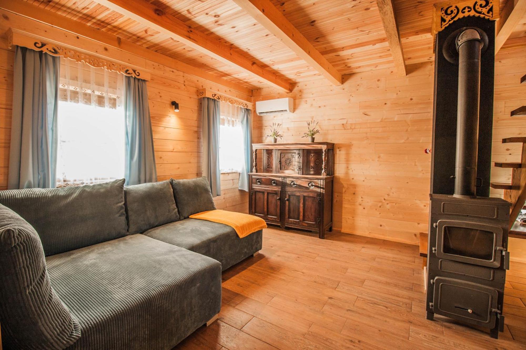 Holiday House Folwark Jelen Poniklica Exterior photo